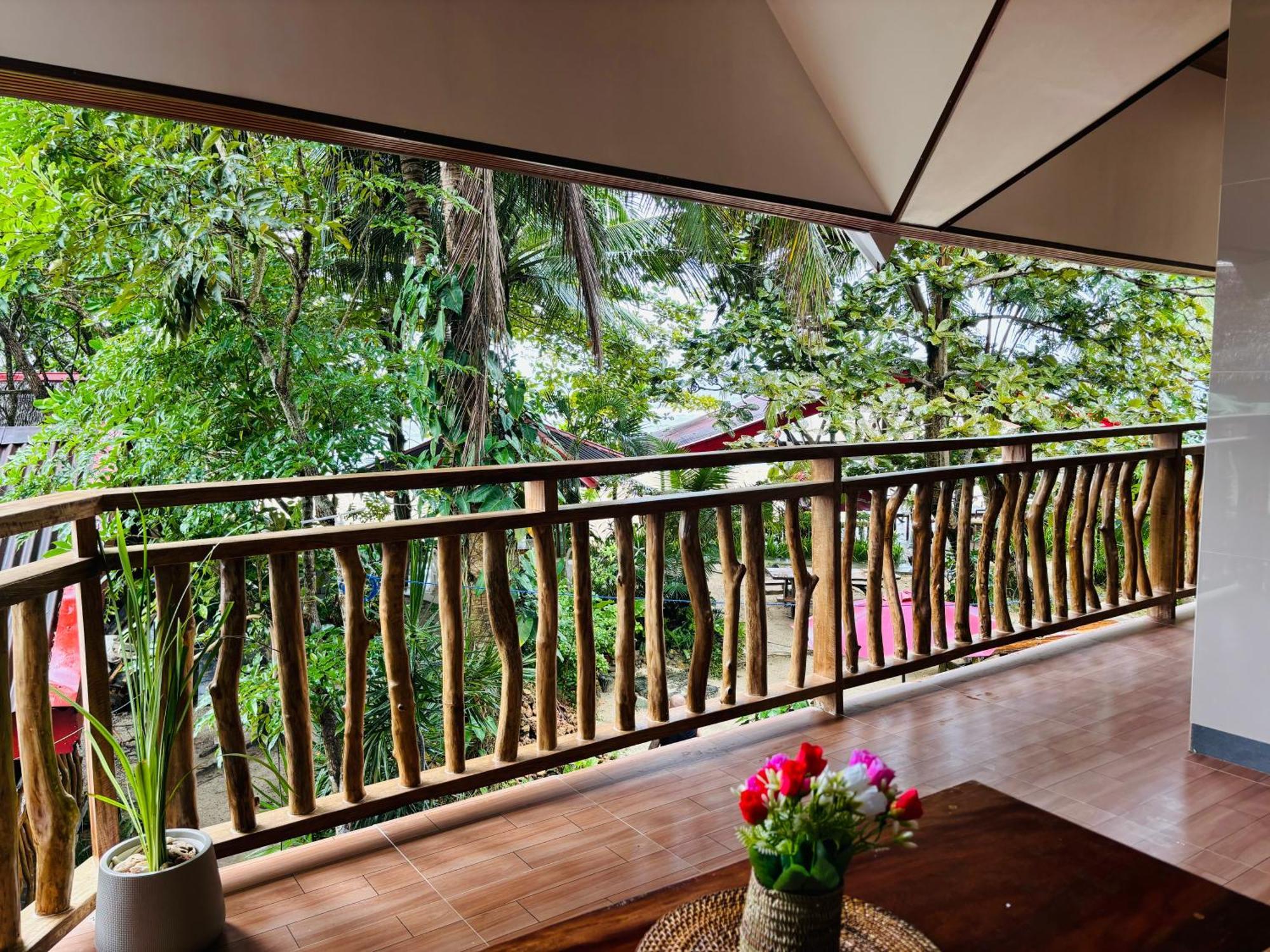 White Beach Front And Cottages Buruanga Exteriér fotografie