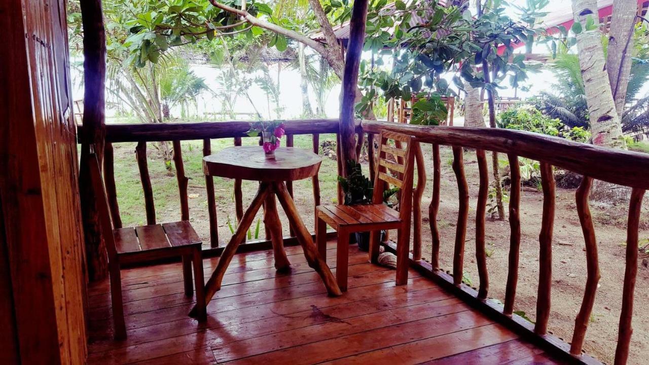 White Beach Front And Cottages Buruanga Exteriér fotografie